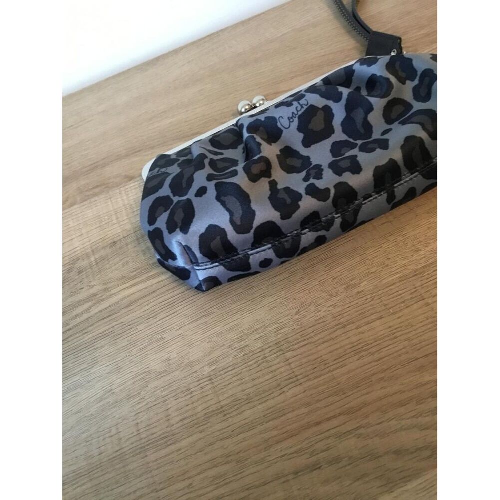 Coach Y2K Oscelot Leopard Print Kisslock Wristlet Purse/Pouch - Picture 6 of 6